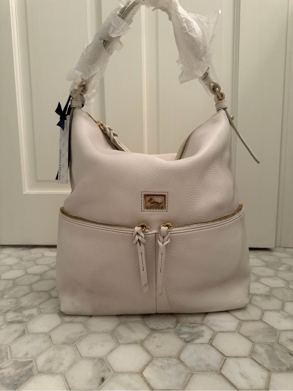 NWT- Dooney & Bourke Dillen Medium Pebbled Leather Hobo Handbag